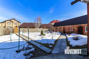 Дом 280м&sup2;, 2-этажный, участок 10 сот.  