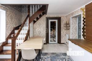 Дом 90м&sup2;, 2-этажный, участок 5 сот.  