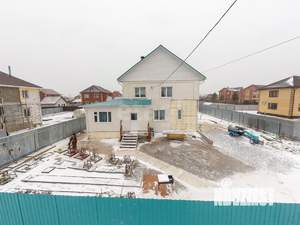 Дом 240м&sup2;, 2-этажный, участок 10 сот.  