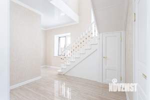 Коттедж 136м², 2-этажный, участок 6 сот.  