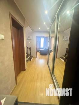 Коттедж 155м&sup2;, 2-этажный, участок 5 сот.  