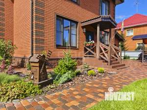 Дом 248м², 2-этажный, участок 15 сот.  