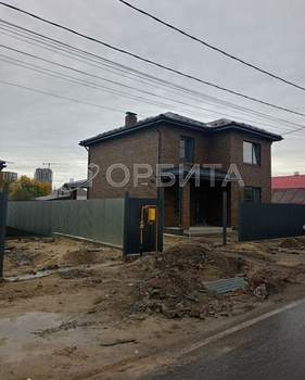 Дом 131м², 2-этажный, участок 0 сот.  
