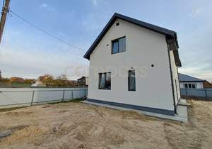 Дом 119м&sup2;, 2-этажный, участок 8 сот.  