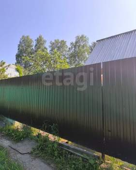 Дом 20м&sup2;, 2-этажный, участок 10 сот.  