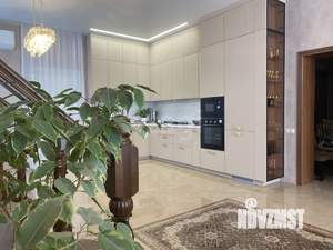 Дом 205м², 2-этажный, участок 5 сот.  