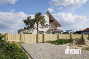 Дом 320м², 2-этажный, участок 20 сот.  