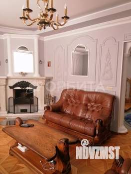 Дом 300м&sup2;, 2-этажный, участок 9 сот.  