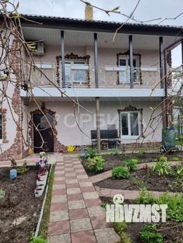 Дом 213м&sup2;, 2-этажный, участок 12 сот.  