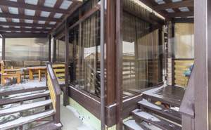 Дом 300м&sup2;, 3-этажный, участок 10 сот.  