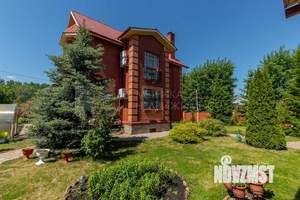 Коттедж 319м&sup2;, 3-этажный, участок 15 сот.  