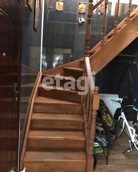 Дом 200м&sup2;, 2-этажный, участок 5 сот.  