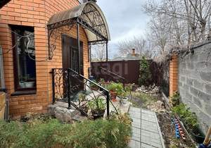 Дом 236м&sup2;, 4-этажный, участок 2 сот.  