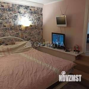 Дом 53м², 2-этажный, участок 10 сот.  