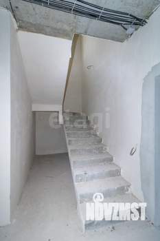 Дом 180м&sup2;, 2-этажный, участок 5 сот.  