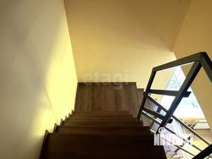 Дом 251м², 3-этажный, участок 547 сот.  