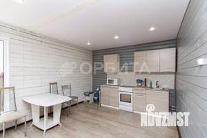 Дом 72м&sup2;, 2-этажный, участок 6 сот.  