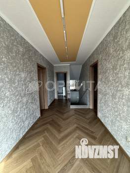 Дом 243м², 2-этажный, участок 9 сот.  