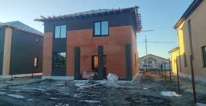 Дом 180м², 2-этажный, участок 5 сот.  