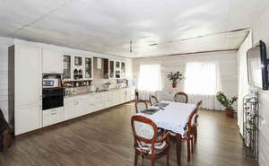 Дом 450м², 3-этажный, участок 10 сот.  