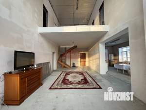 Коттедж 245м&sup2;, 2-этажный, участок 10 сот.  