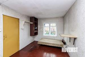 Дом 24м&sup2;, 2-этажный, участок 5 сот.  