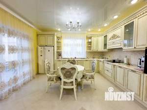 Коттедж 187м², 2-этажный, участок 7 сот.  