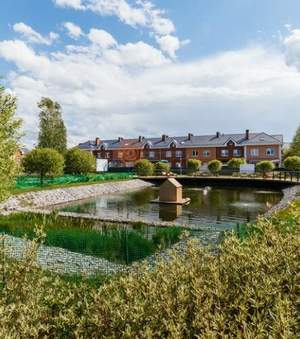 Дом 81м&sup2;, 3-этажный, участок 1 сот.  