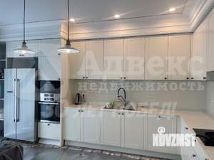 Коттедж 222м&sup2;, 2-этажный, участок 10 сот.  