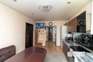 Дом 80м&sup2;, 2-этажный, участок 5 сот.  