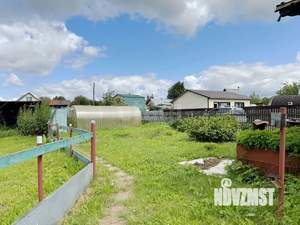 Дом 30м&sup2;, 2-этажный, участок 6 сот.  