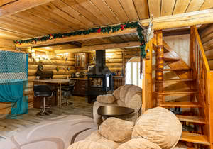 Дом 60м&sup2;, 2-этажный, участок 7 сот.  