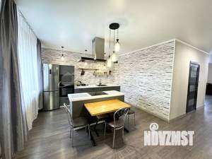 Дом 240м², 2-этажный, участок 8 сот.  