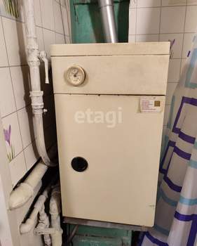 Дом 50м², 2-этажный, участок 6 сот.  
