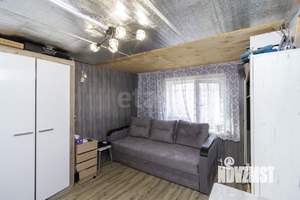 Дом 50м², 2-этажный, участок 6 сот.  