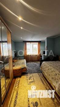 Дом 200м², 2-этажный, участок 10 сот.  