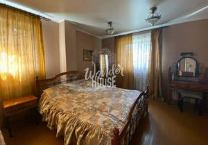 Дом 296м&sup2;, 2-этажный, участок 8 сот.  