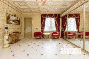 Дом 511м², 2-этажный, участок 8 сот.  