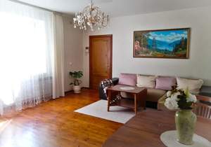 Дом 270м², 2-этажный, участок 6 сот.  
