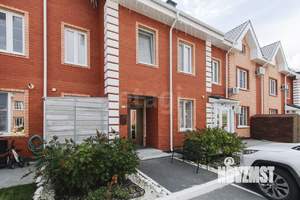 Таунхаус 102м², 3-этажный, участок 2 сот.  