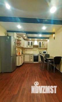 Дом 59м², 2-этажный, участок 4 сот.  