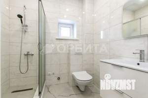 Дом 180м&sup2;, 2-этажный, участок 7 сот.  