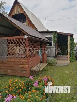 Дом 40м&sup2;, 2-этажный, участок 6 сот.  