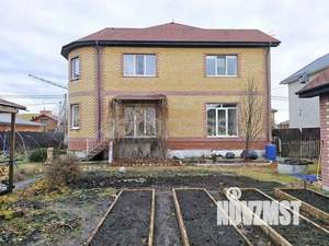 Коттедж 204м², 2-этажный, участок 10 сот.  