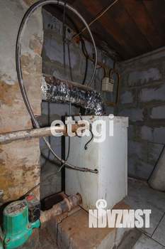 Дом 63м&sup2;, 2-этажный, участок 3 сот.  