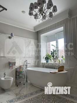 Коттедж 222м&sup2;, 2-этажный, участок 10 сот.  