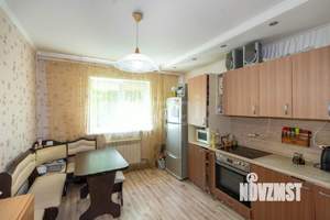 Дом 72м², 2-этажный, участок 6 сот.  