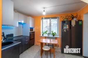 Дом 80м&sup2;, 2-этажный, участок 4 сот.  