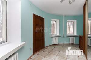 Дом 304м², 2-этажный, участок 10 сот.  