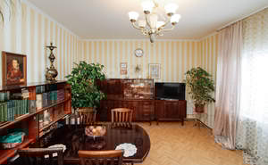 Дом 160м&sup2;, 2-этажный, участок 9 сот.  